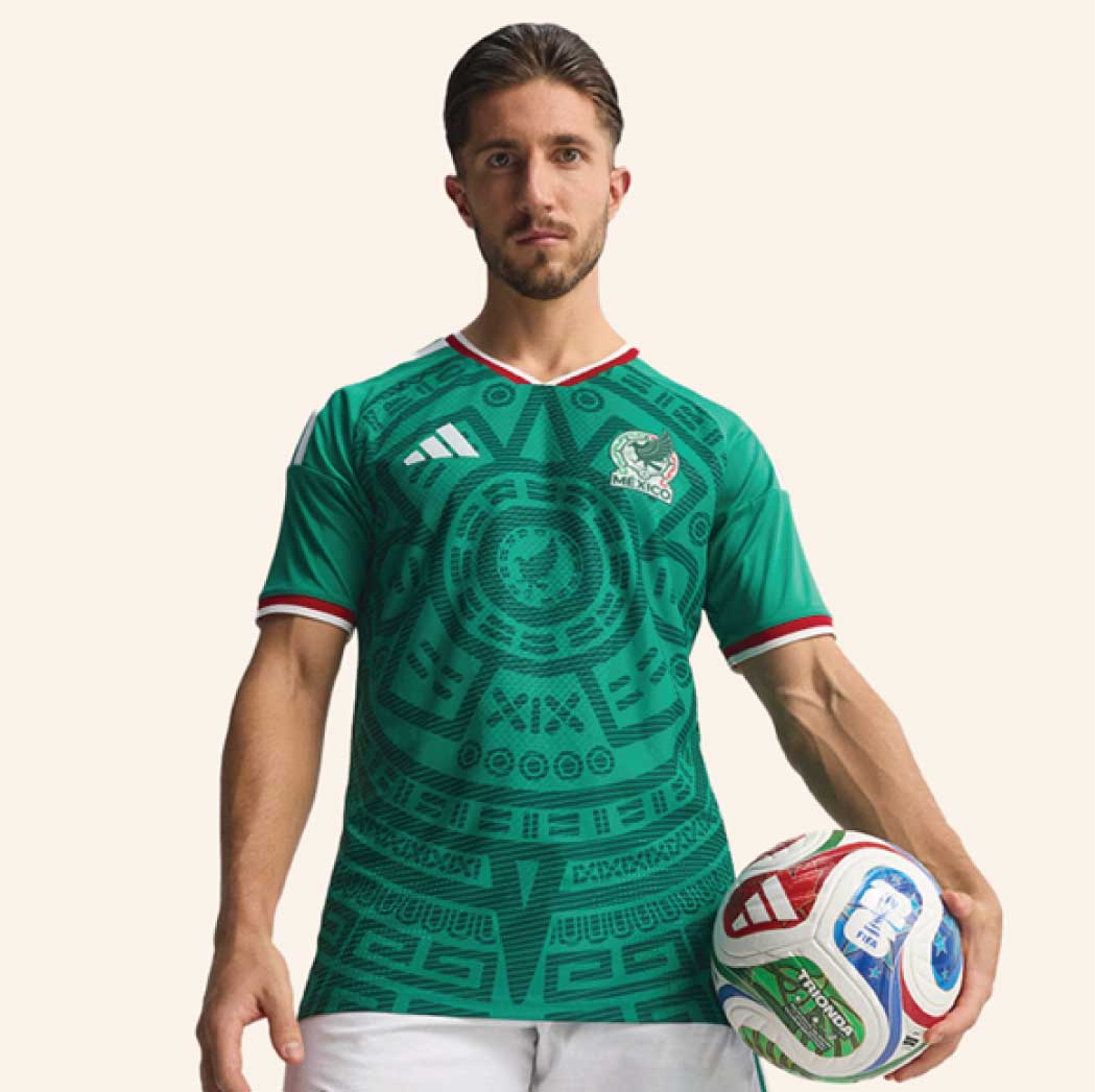 Lựa chọn phù hợp với những ai muốn tìm một mẫu áo độc đáo, ít trùng lặp và có cá tính riêng.